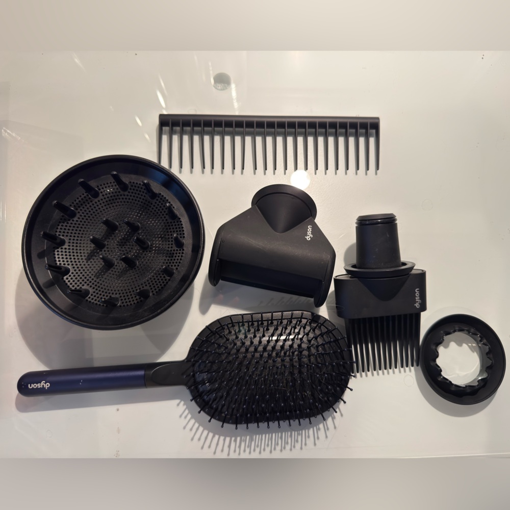 6-Piece Dyson hair dryer Accessories w/Case